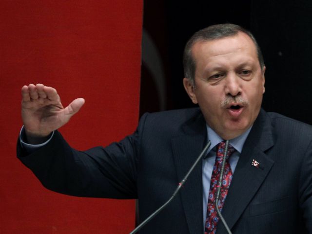 Υπερασπίζεται ο Ερντογάν τον νόμο για τον περιορισμό στην κατανάλωση αλκοόλ